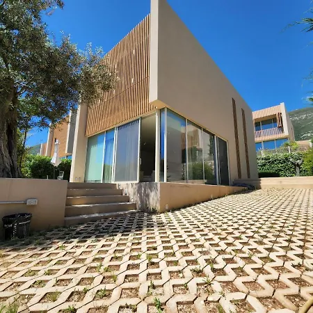 Individual Villa 19, Green Coast *